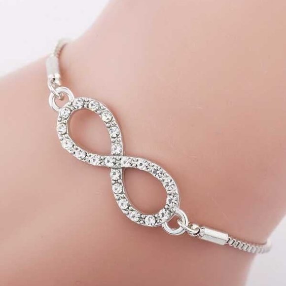 Jewelry - NWT Rhinestone Infinity Chain Bracelet